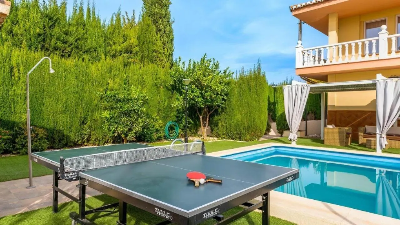 Holiday home Villa De La Acacia Gojar