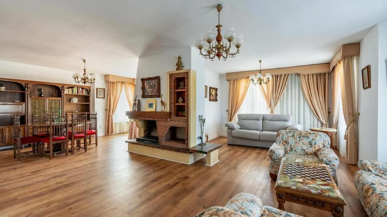 Holiday home Villa De La Acacia Gojar Spain